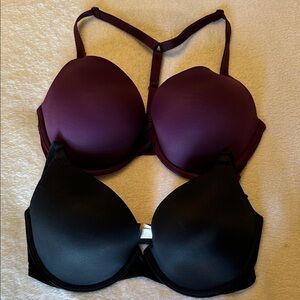 Victoria's Secret Black and Burgundy Bra Set